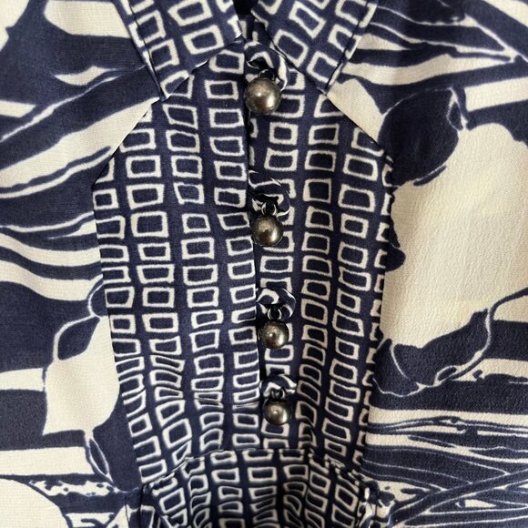 Anthropologie Top Womens Size 4 Blue White 100% Silk Floral - Picture 4 of 10